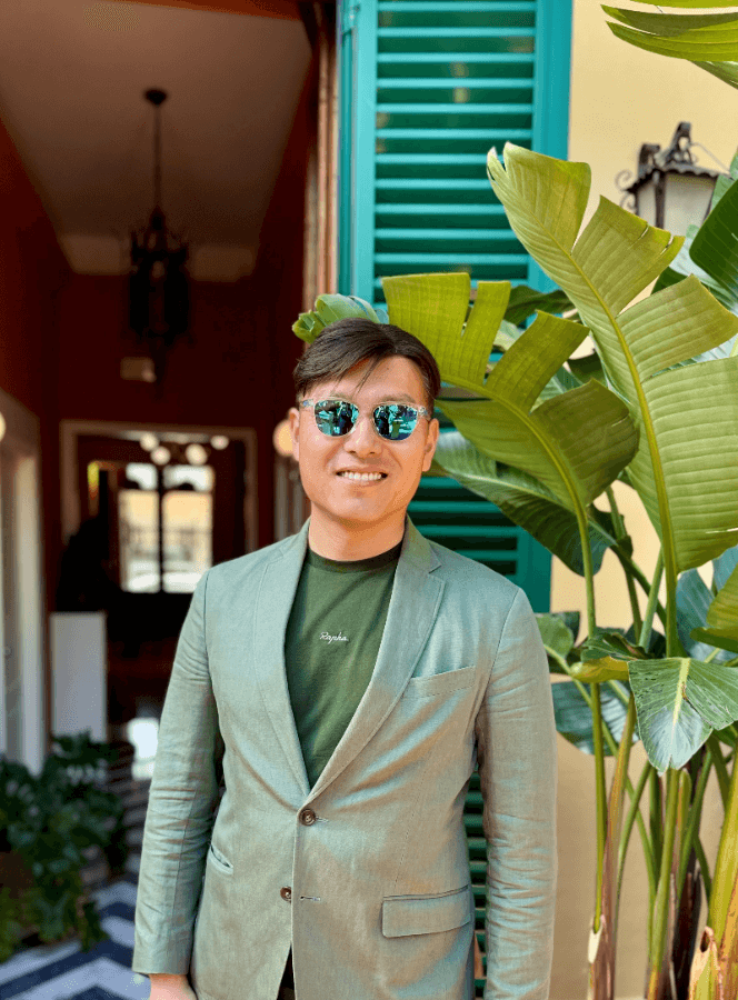 Picture of Shengke smiling