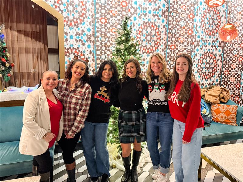 Holiday party group picture